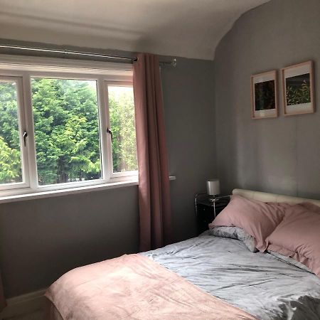 Double Bedroom Manchester Buitenkant foto