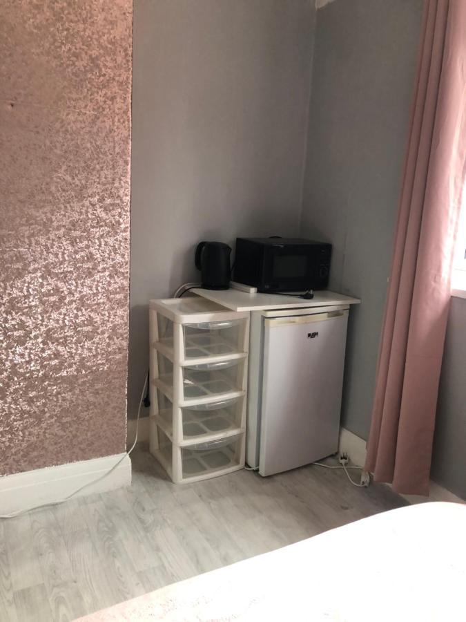 Double Bedroom Manchester Buitenkant foto